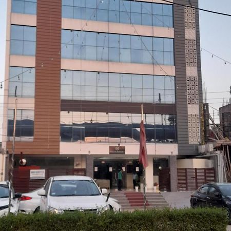 Immense Residency Hotel Faridabad Exterior photo